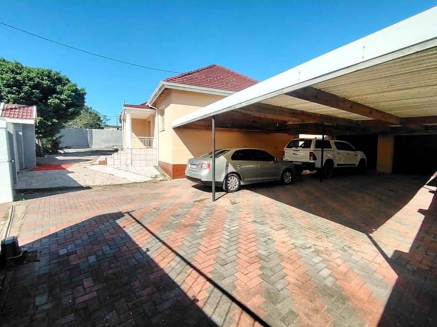 3 Bedroom Property for Sale in Cambridge West Eastern Cape